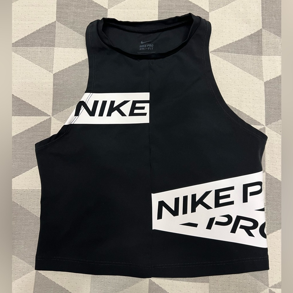 Nike pro dri-fit crop tank top- NWOT